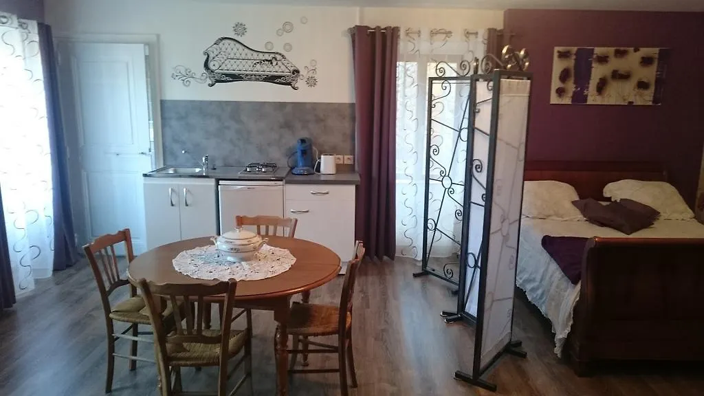Les Chataignes D'Ardeche Apartment Antraigues 0*,