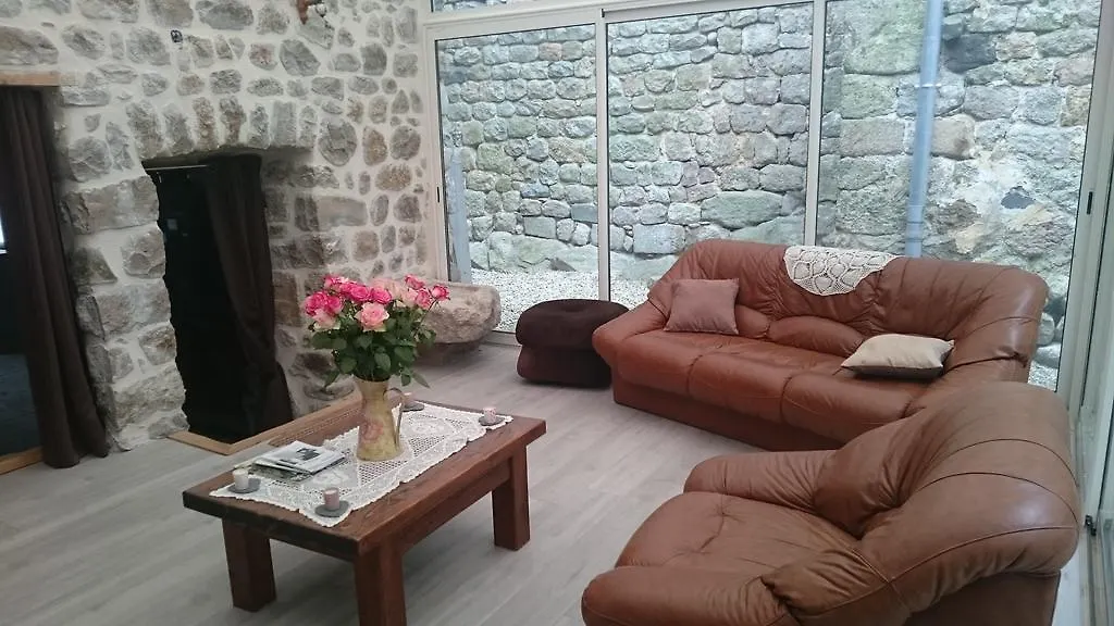 Les Chataignes D'Ardeche Apartment Antraigues 0*,  France